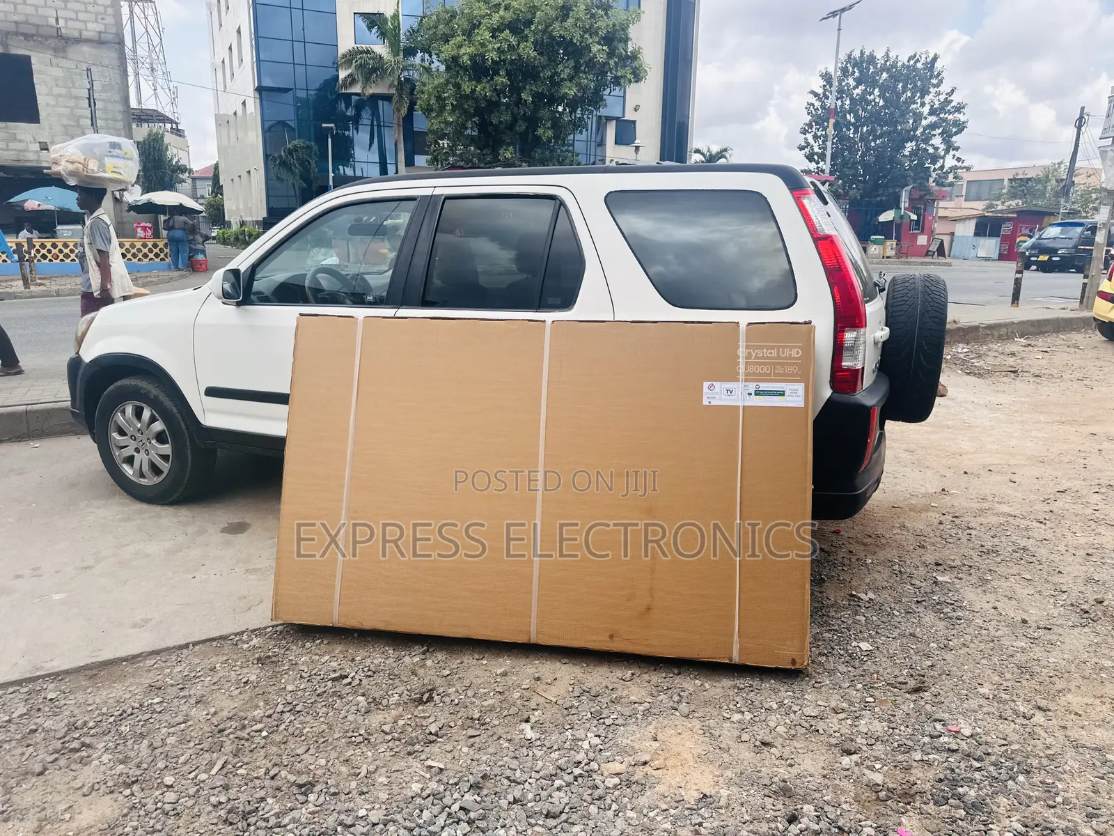 Big Screen  UHD Smart Samsung 75”Cu8000