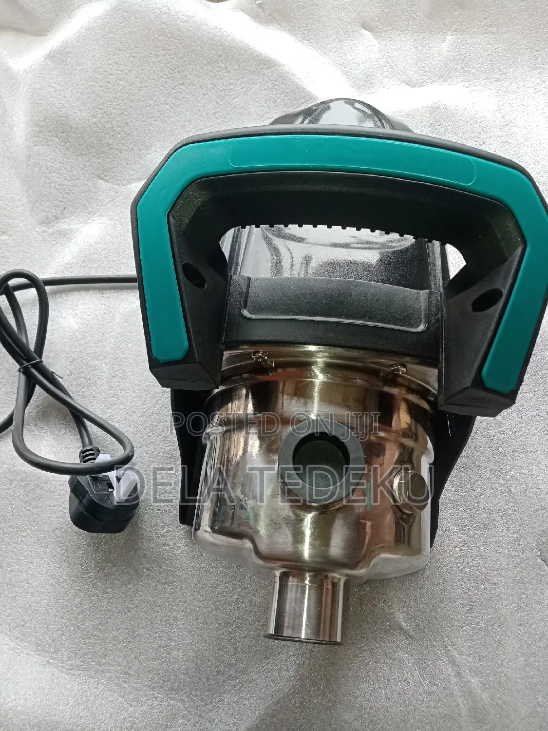 Leo 1.5hp Single Phase 230v 50hz Cast Water Pump