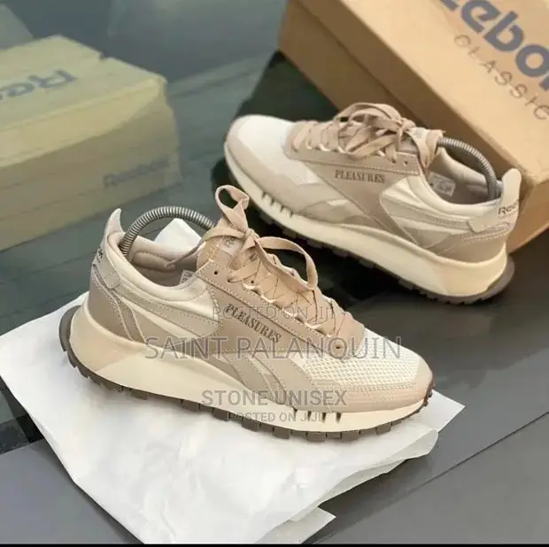 Reebok Sneaker