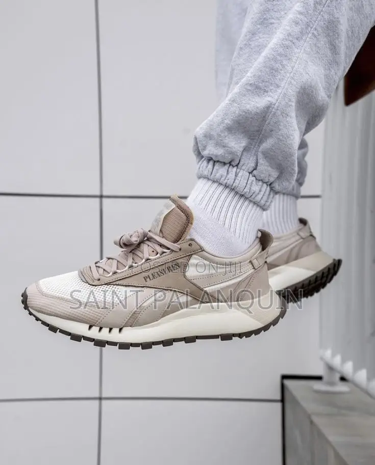 Reebok Sneaker
