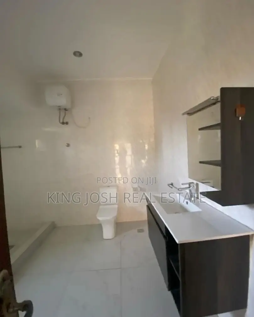4bdrm House in Spintex for rent