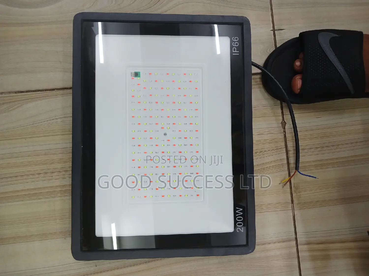 200w RGB Flood Light.