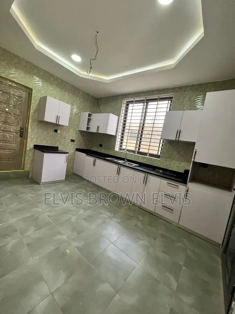 4bdrm House in East Legon Hills, Ashaley Botwe for sale