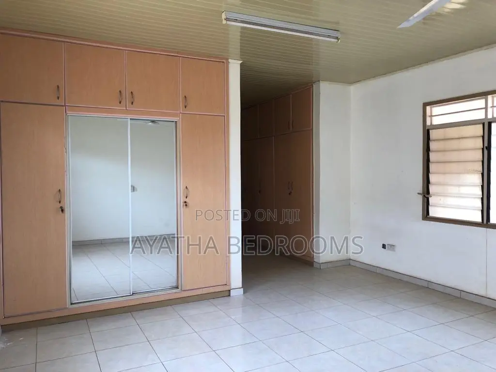 4bdrm House in Ayathar, Tema Metropolitan for sale