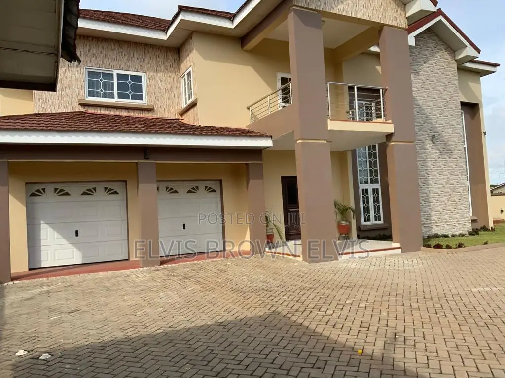 Furnished 5bdrm Duplex in Ajiriganor, Adjiriganor for rent