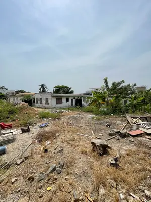 2 Plots of Land for Sale at Labone