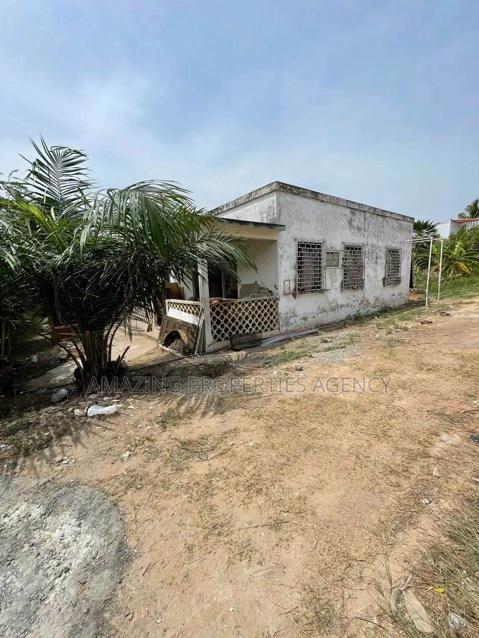 2 Plots of Land for Sale at Labone