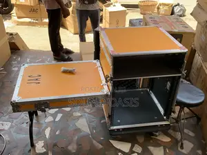 16U Amplifier Rack (Yellow)