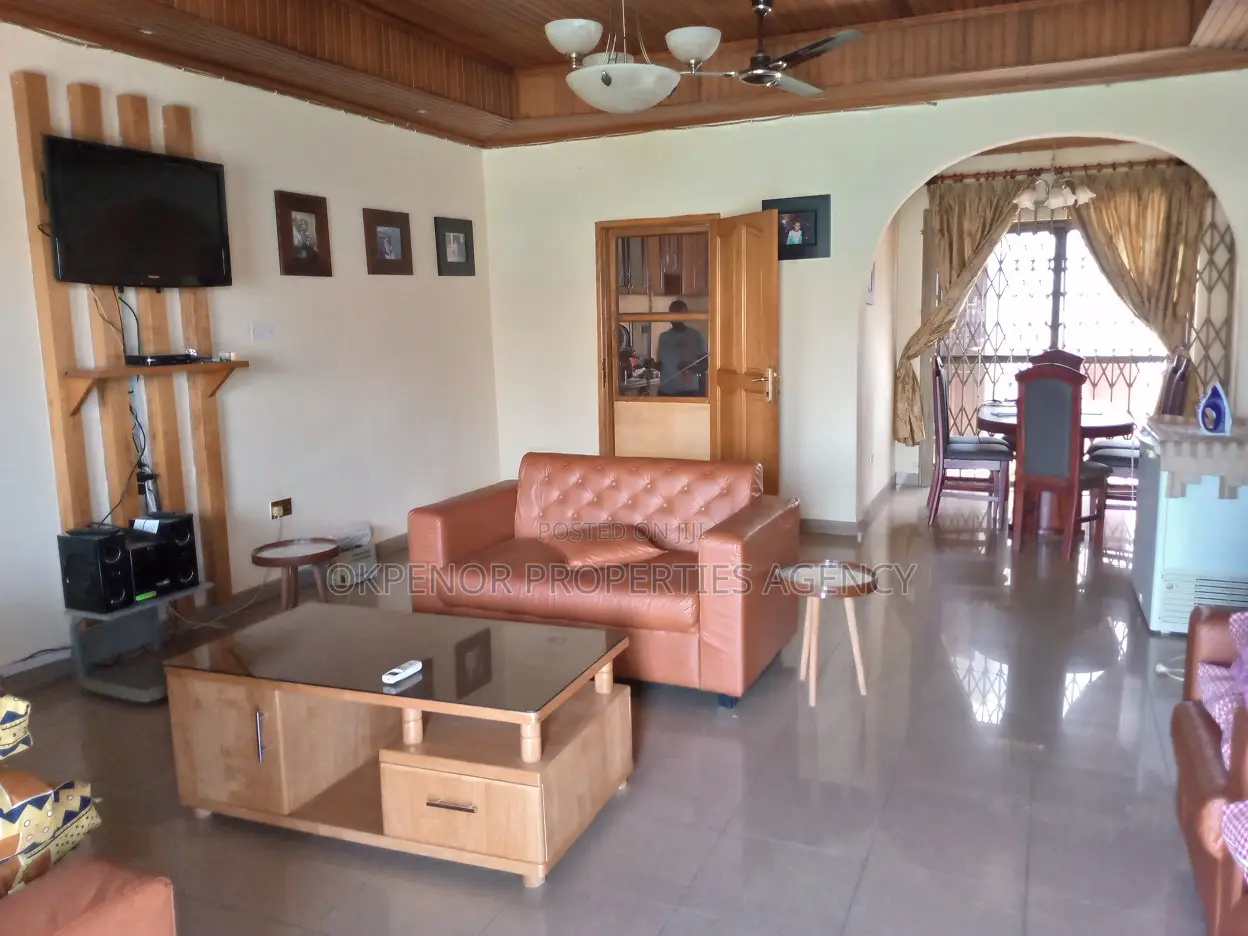 Furnished 4bdrm House in Sakumono, Accra Metropolitan for sale