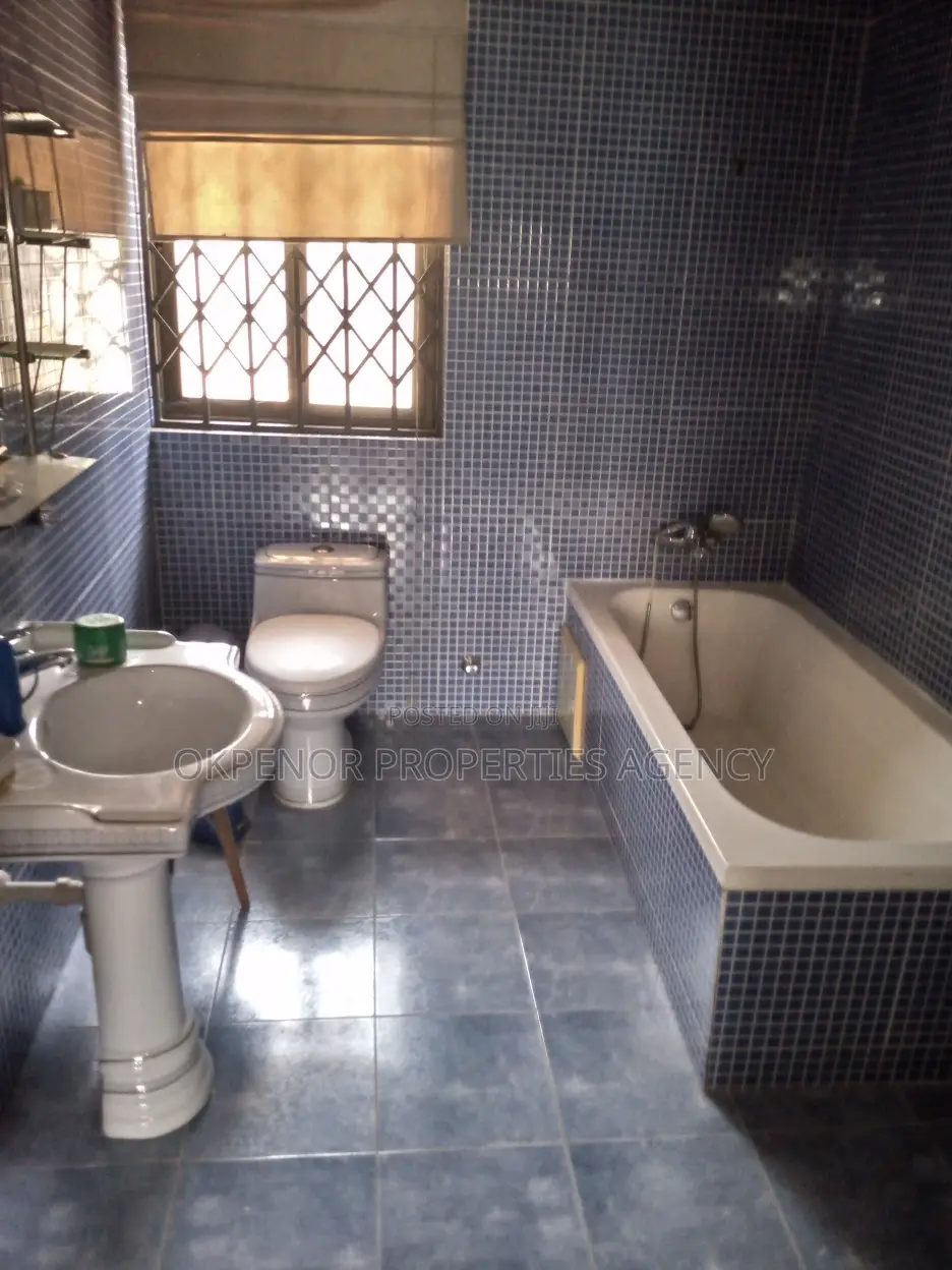 Furnished 4bdrm House in Sakumono, Accra Metropolitan for sale
