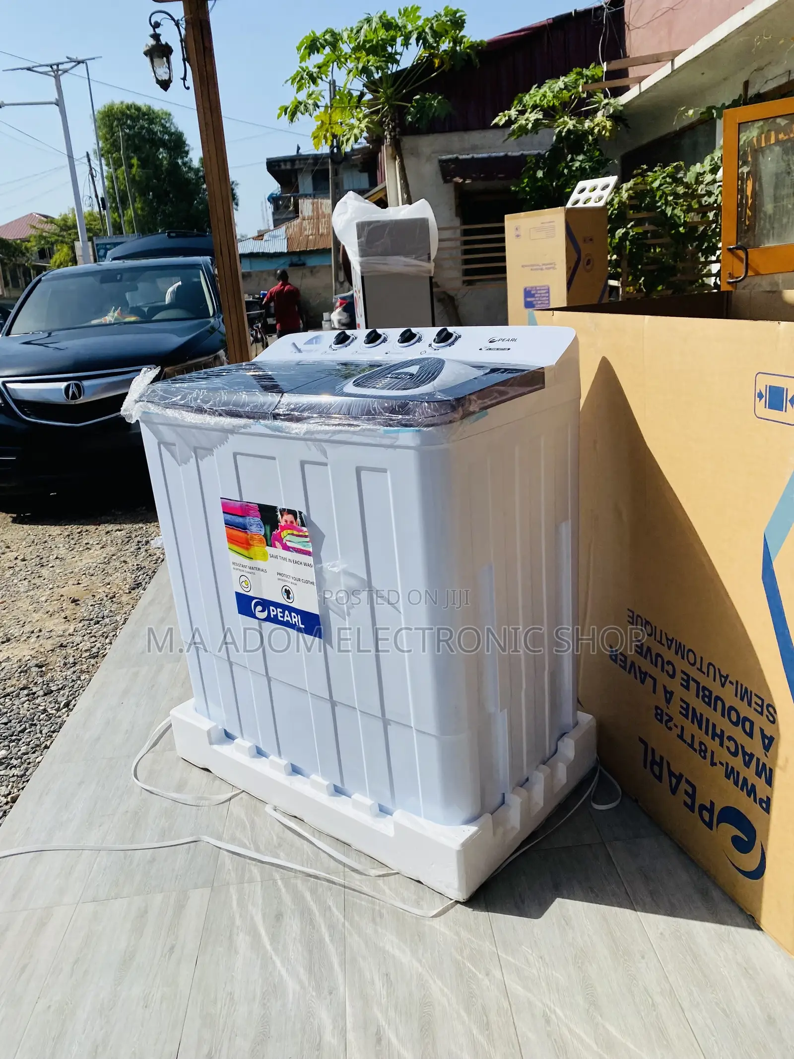 Energy Efficient Pearl 18kg Top Load Washing Machine.
