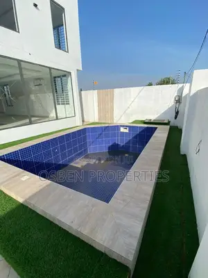 4bdrm Duplex in Pleasant Properties, East Legon for sale