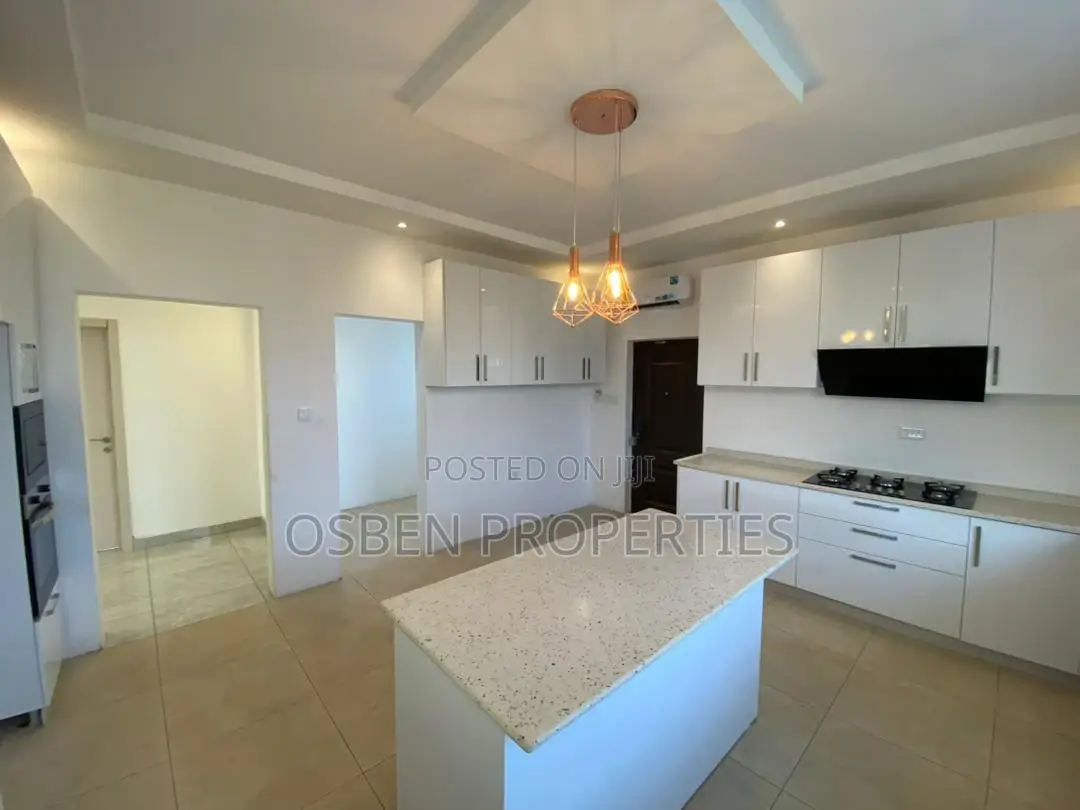 4bdrm Duplex in Pleasant Properties, East Legon for sale