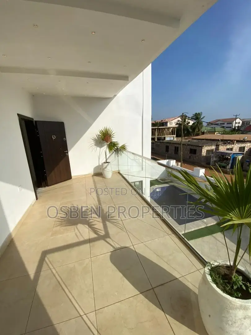 4bdrm Duplex in Pleasant Properties, East Legon for sale