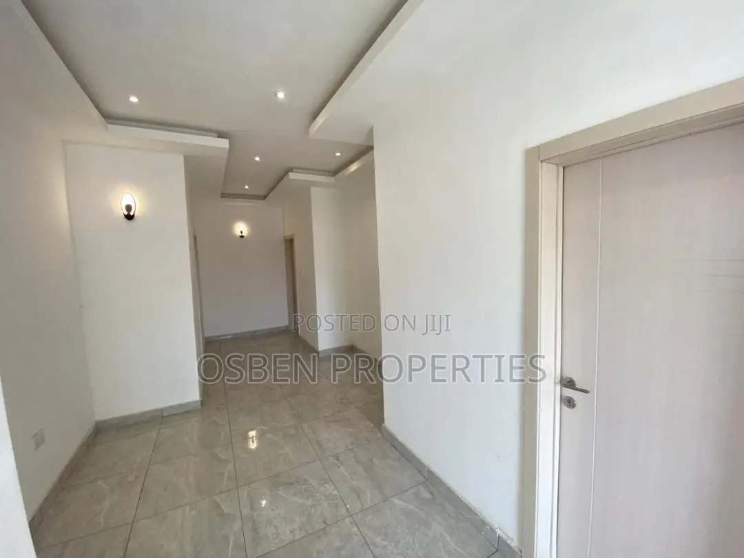 4bdrm Duplex in Pleasant Properties, East Legon for sale