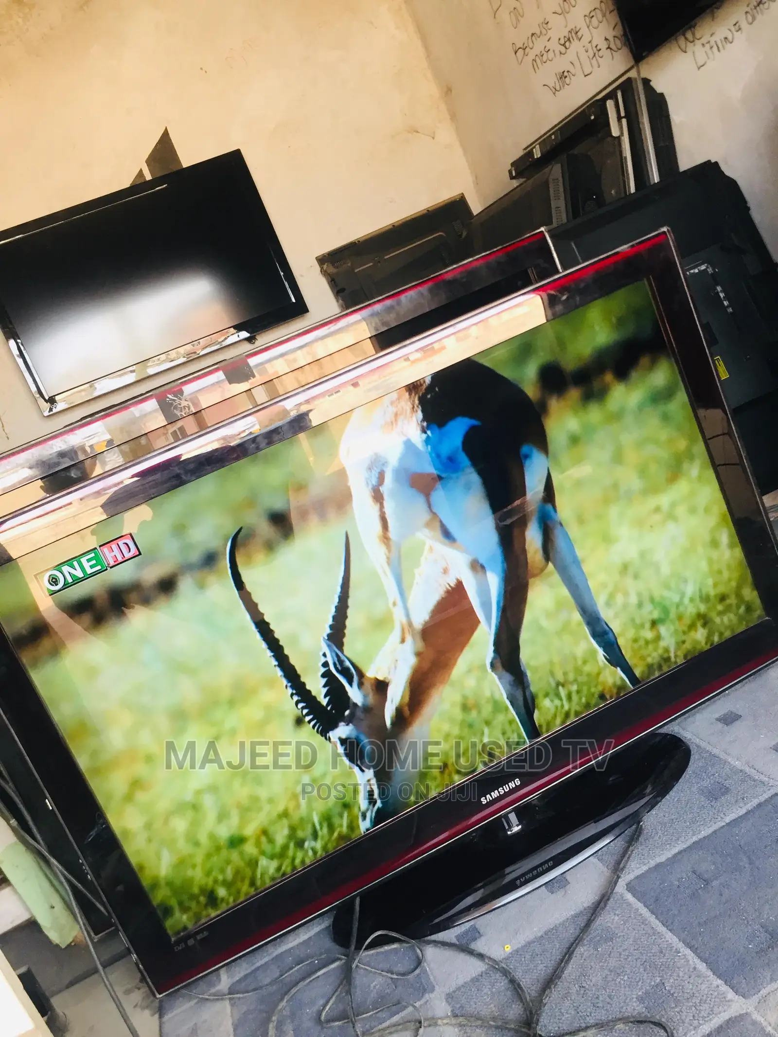 40inches Samsung LCD TV
