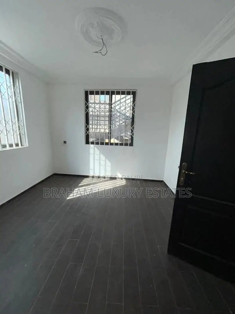 2bdrm Apartment in Shalom Sport, Lashibi for rent
