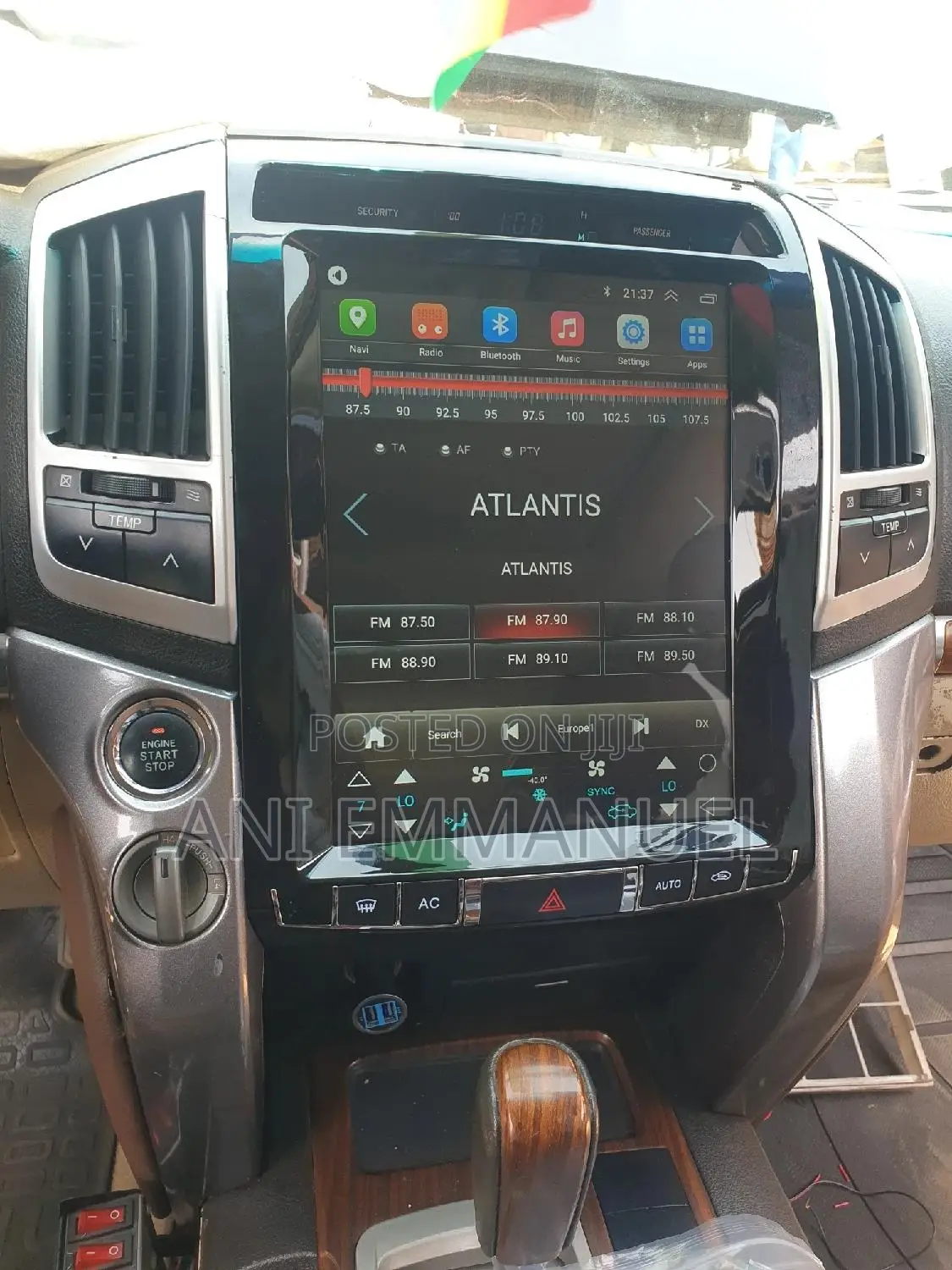Toyota Landcruiser 2012 Tesla
