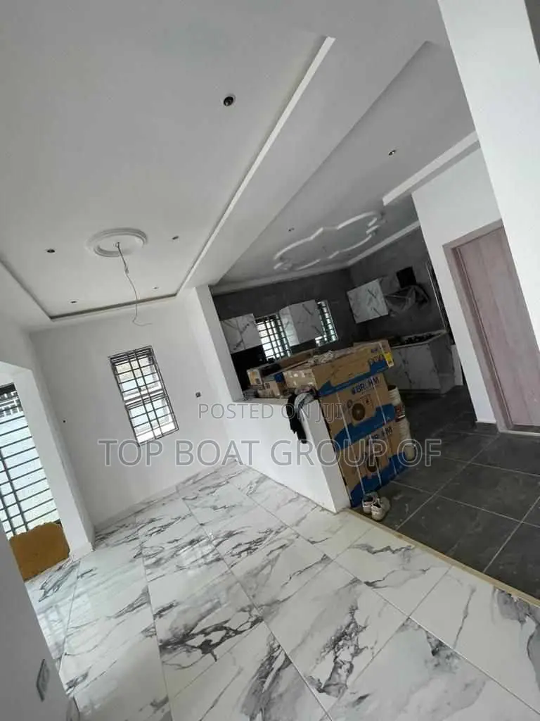 Furnished 3bdrm House in Top Boat Estate, Kumasi Metropolitan for sale