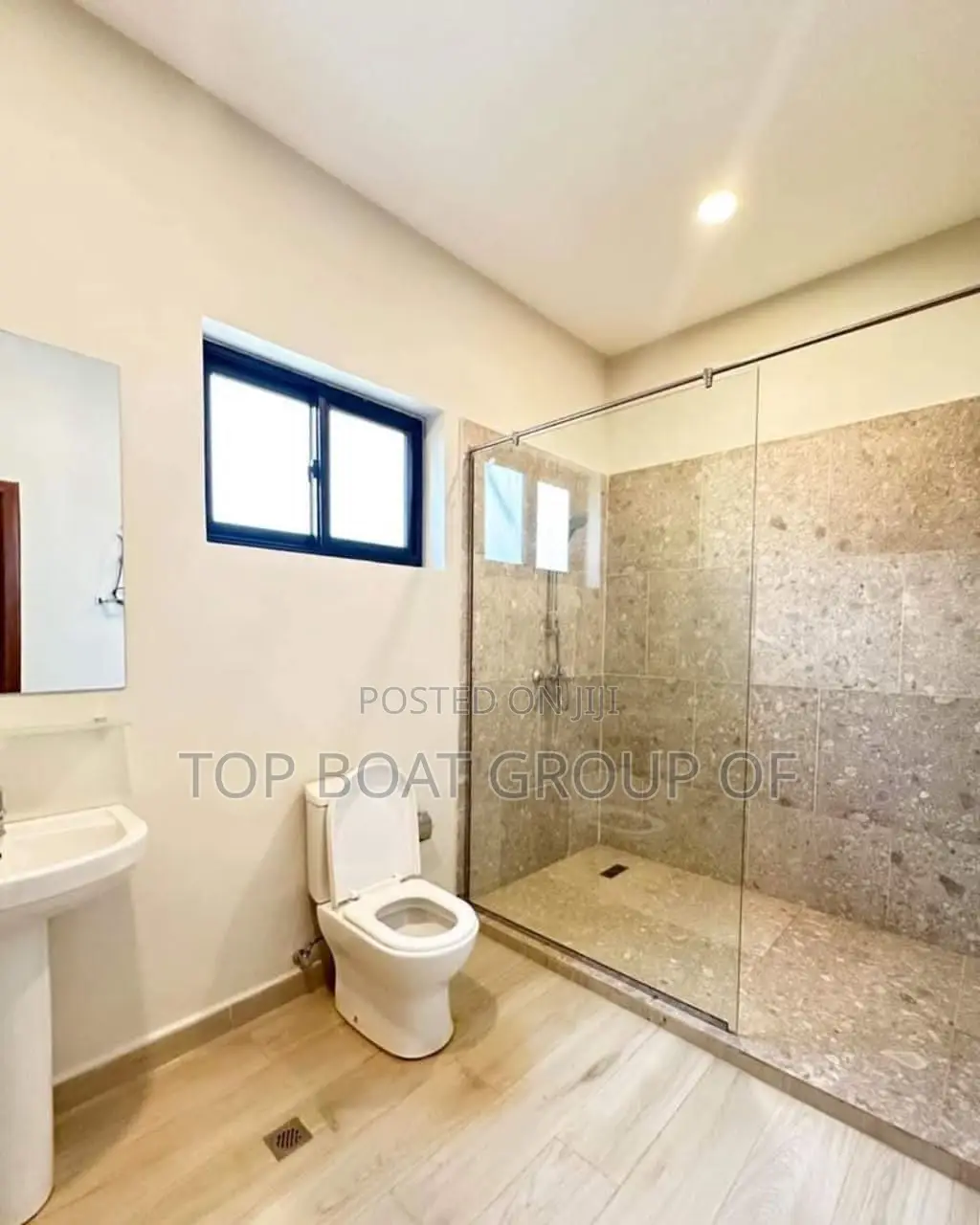 Furnished 3bdrm House in Top Boat Estate, Kumasi Metropolitan for sale