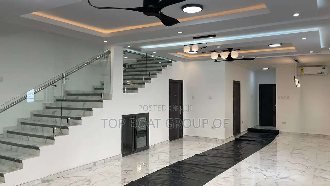 Furnished 4bdrm House in Top Boat Estate, Kumasi Metropolitan for sale