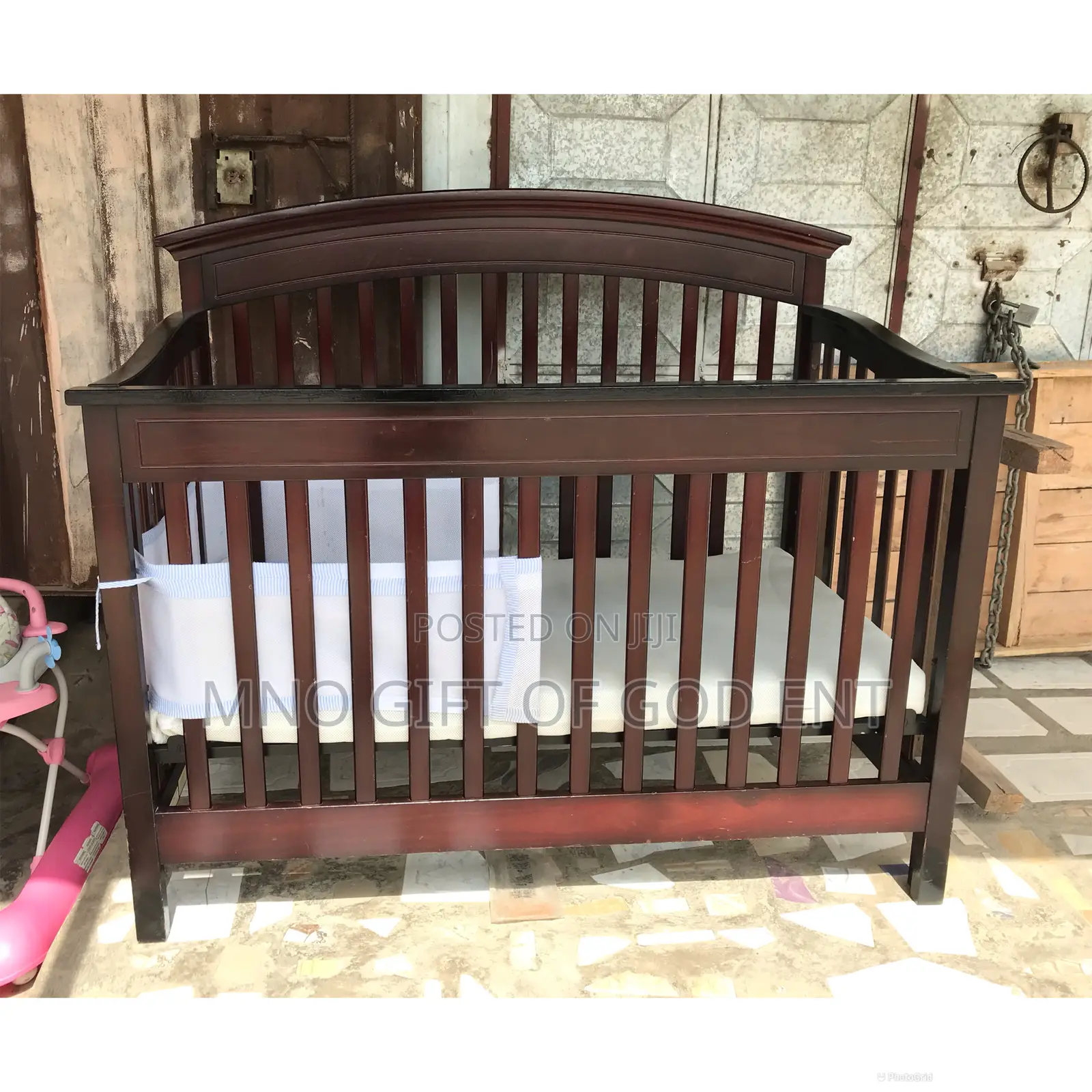 Delta Canton 4-in-1 Convertible Crib Bed With Mattress