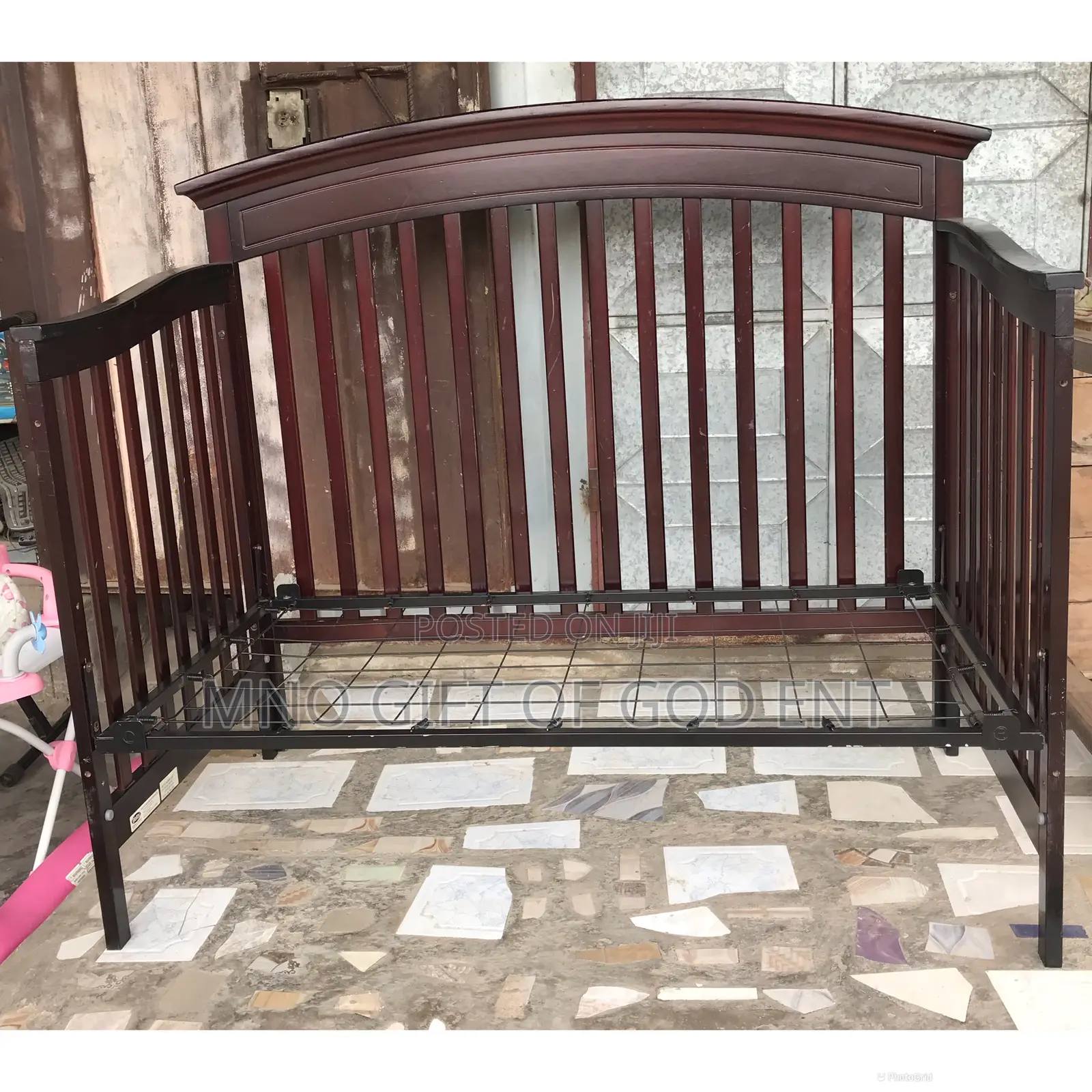 Delta Canton 4-in-1 Convertible Crib Bed With Mattress