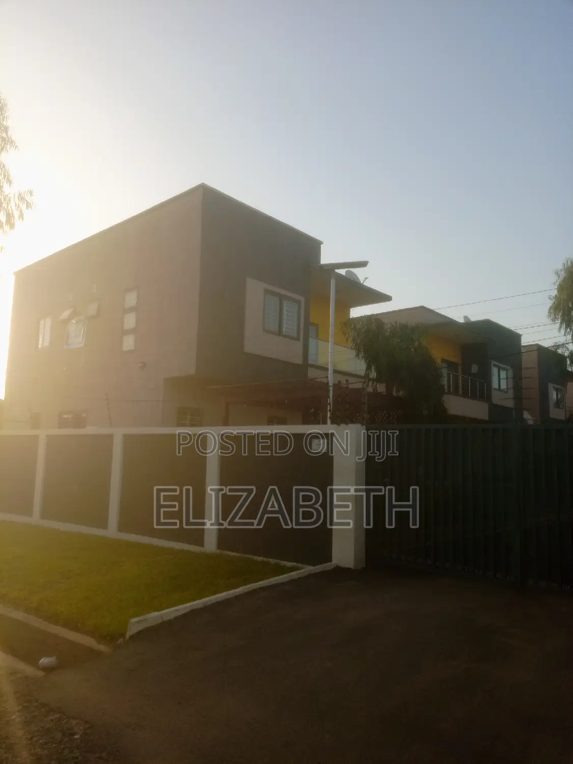 Furnished 4bdrm Townhouse / Terrace in SDA Area for rent
