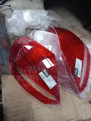 W205 C300 2015,2016,2017,2018,2019,2020 Taillight Cover