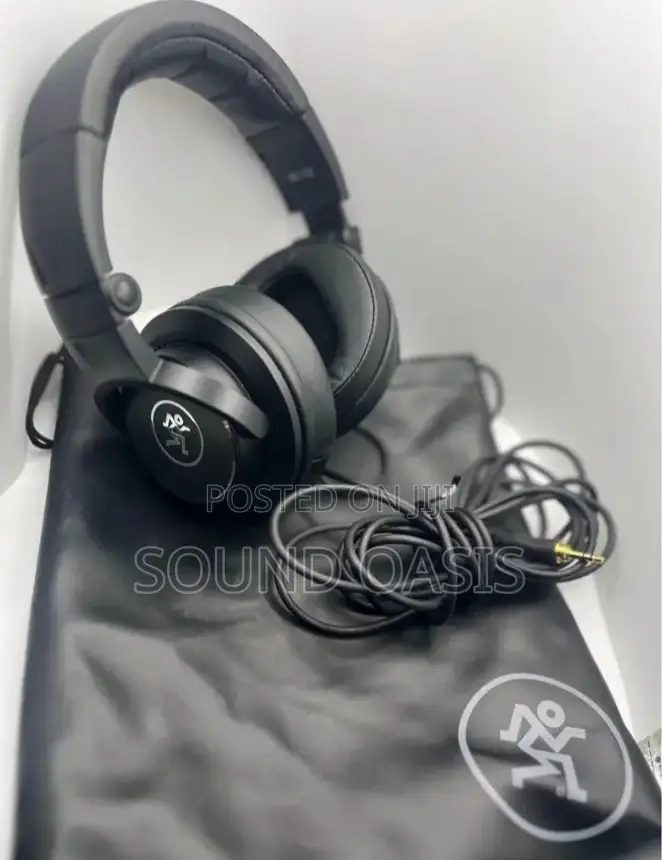 Mackie MC-150 Professional Closed-Back Headphones