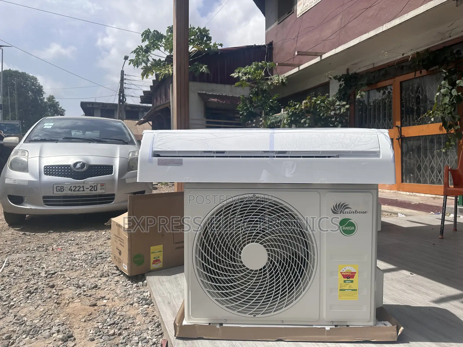 High Quality Sleek White Air Conditioner 2.5hp Rainbow 