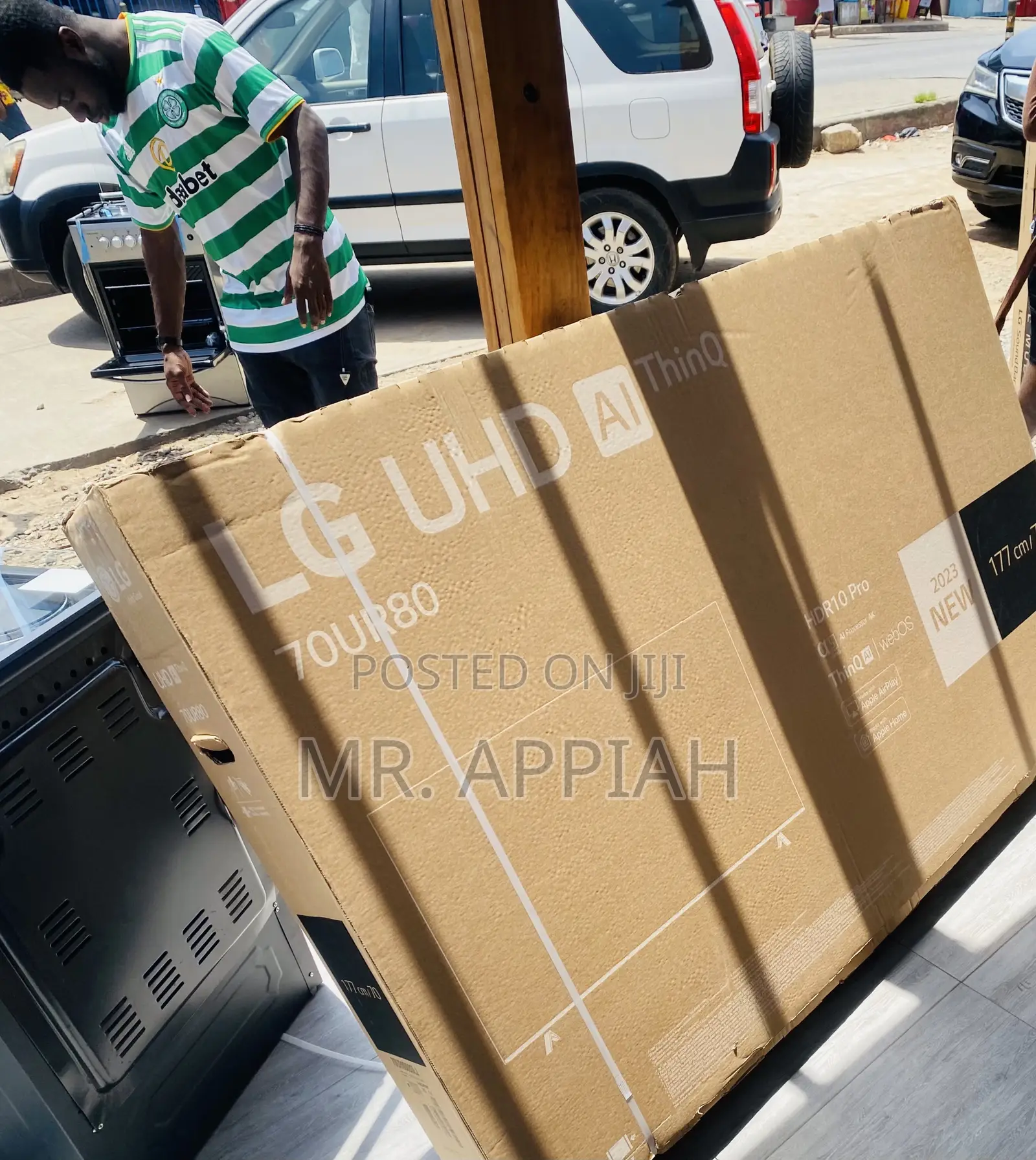 Authentic LG 70UR80003 70 Inch Uhd Smart Tv.