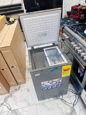 Durable Build Chest. Freezer 100L Pearl Grey