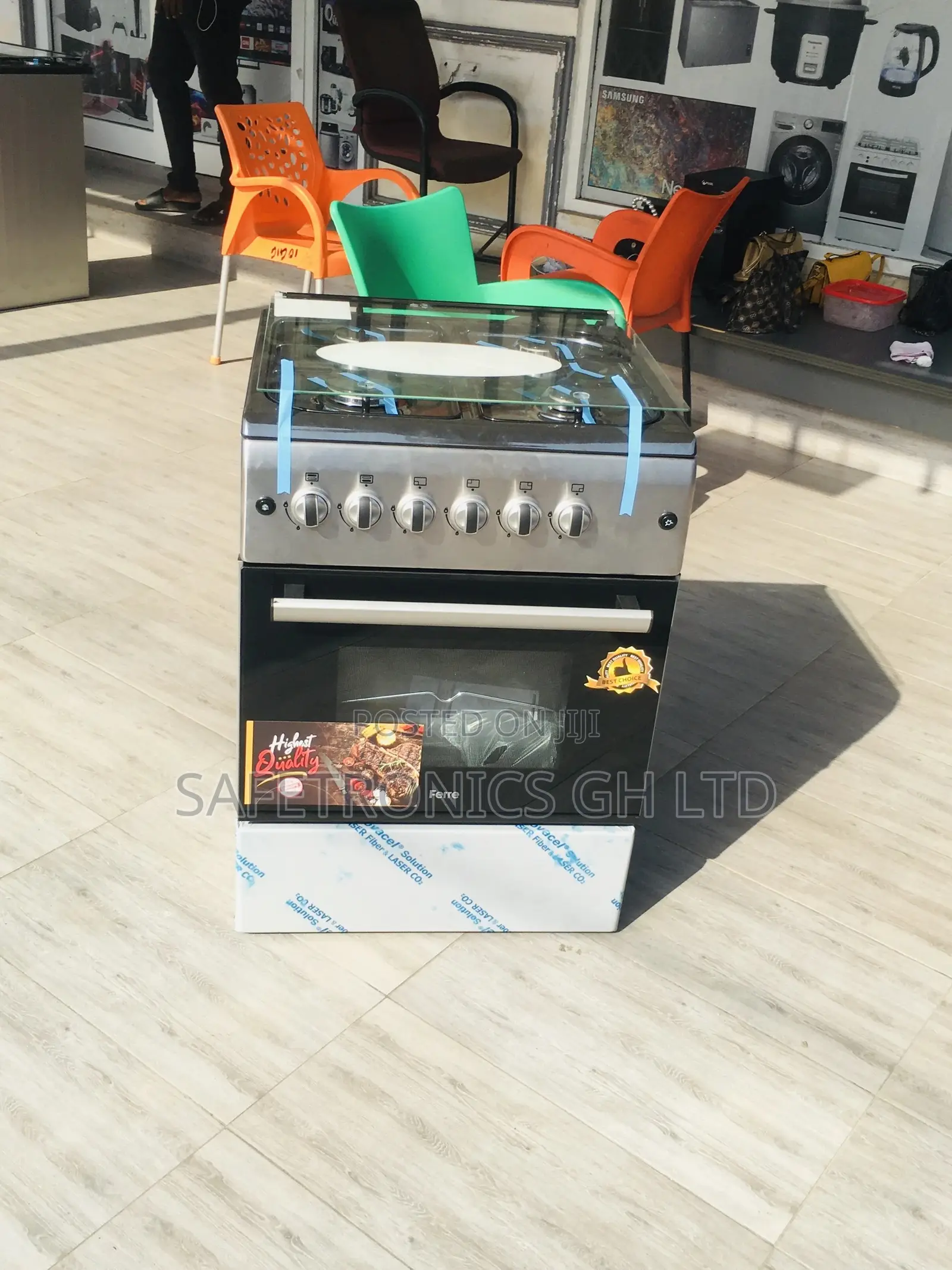 Ferre 4 Gas Oven With Grill 60x60 Gray Glass Lid