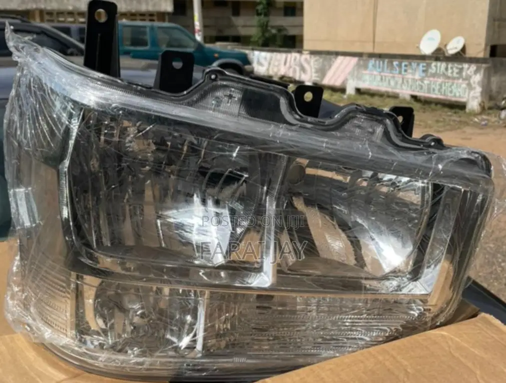 Toyota Coastal Headlight (Right Side)