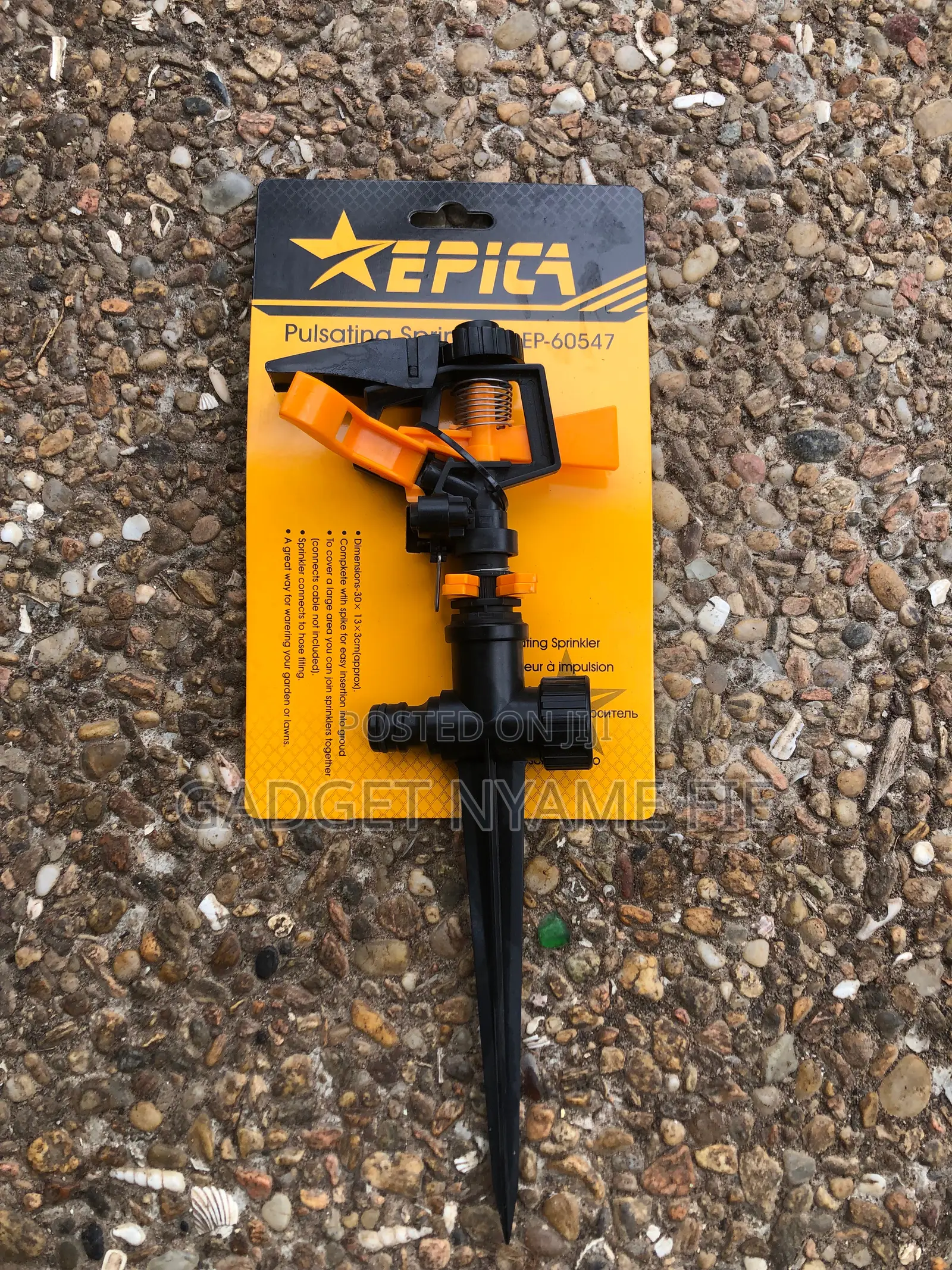 Automatic Rotating Garden Sprinkler-Stick to Ground