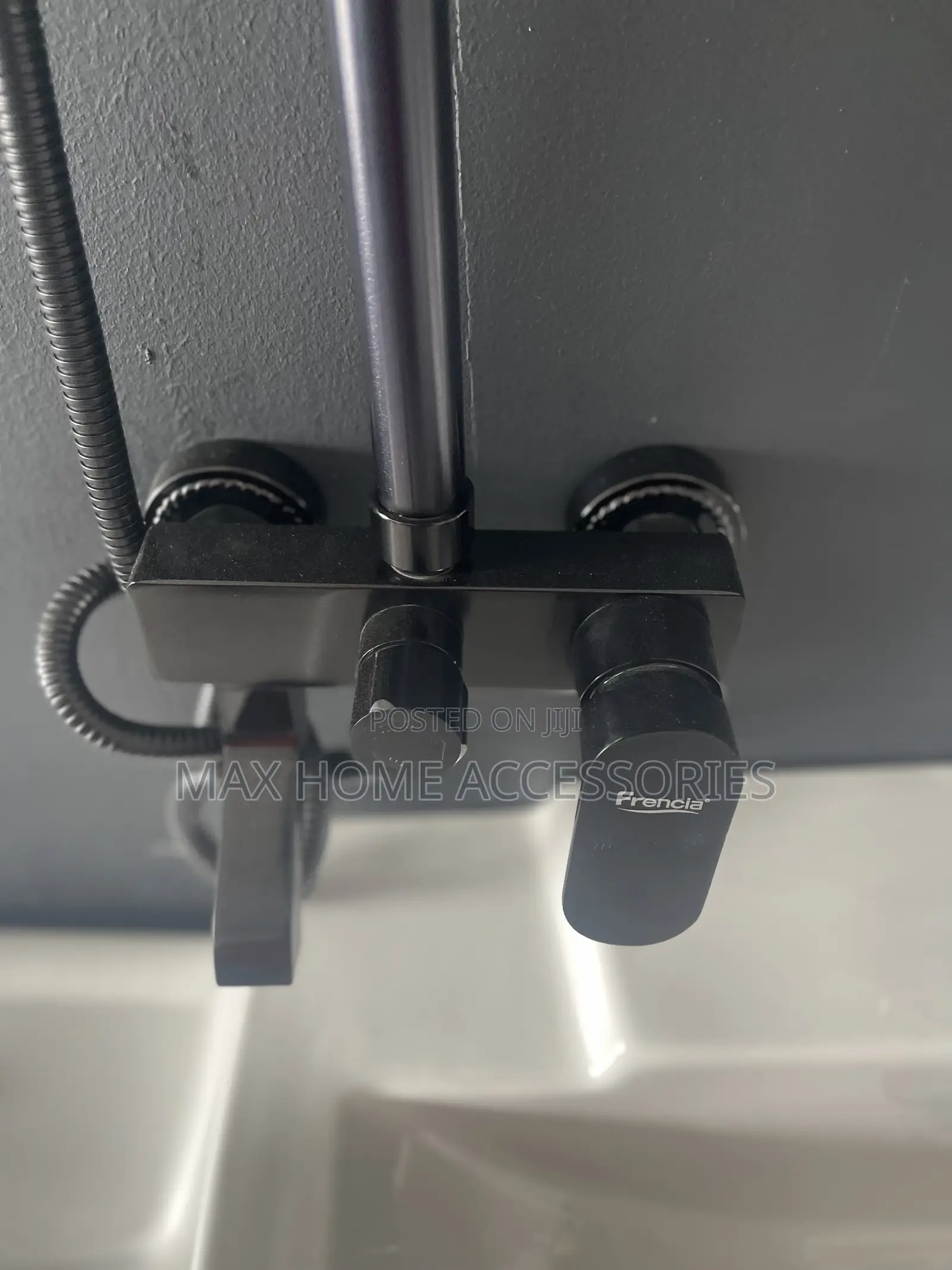 Black Multi Shower