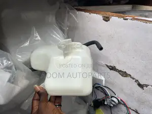 Corolla Water Reservoir Coolant 2009 2010 2011 2012