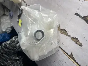 Corolla Water Reservoir Coolant 2013 2014 2015 2016