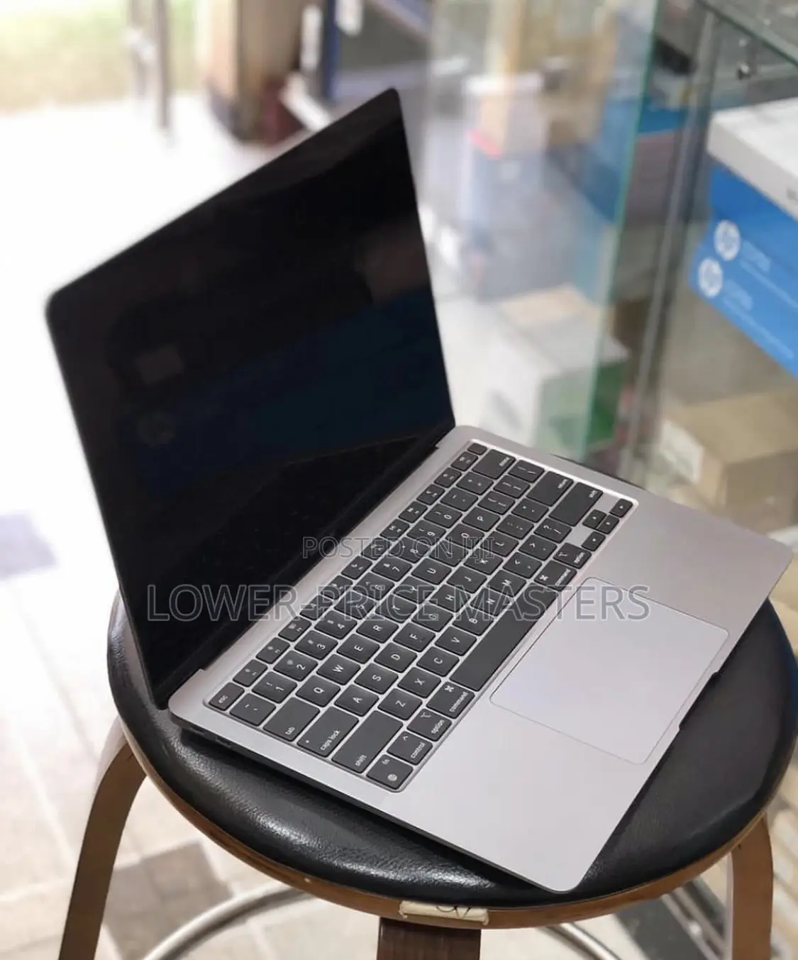 New Laptop Apple MacBook Pro 2017 8GB Intel Core I5 SSD 128GB