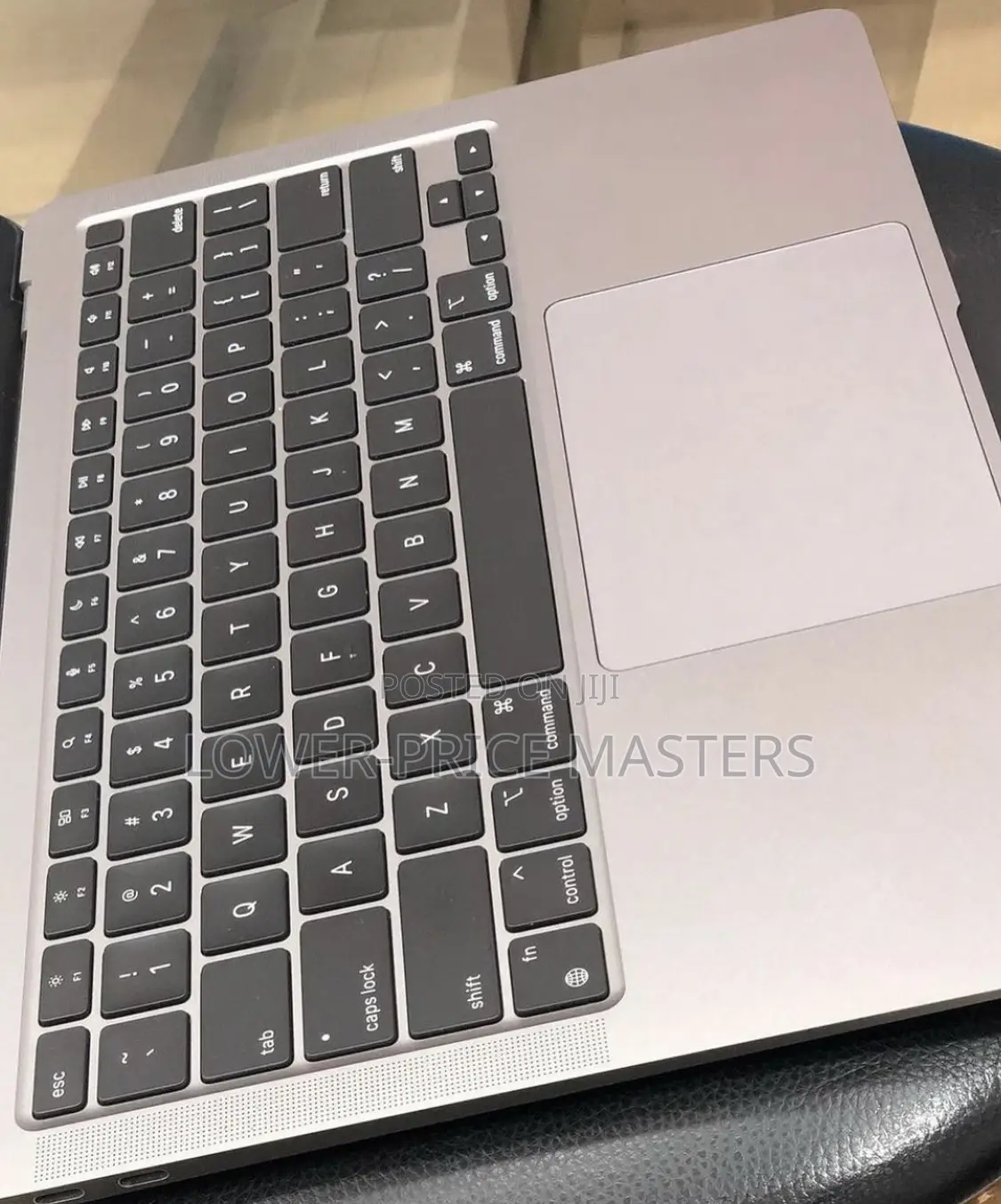 New Laptop Apple MacBook Pro 2017 8GB Intel Core I5 SSD 128GB