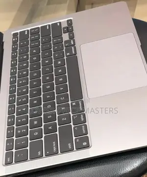New Laptop Apple MacBook Pro 2017 8GB Intel Core I5 SSD 128GB