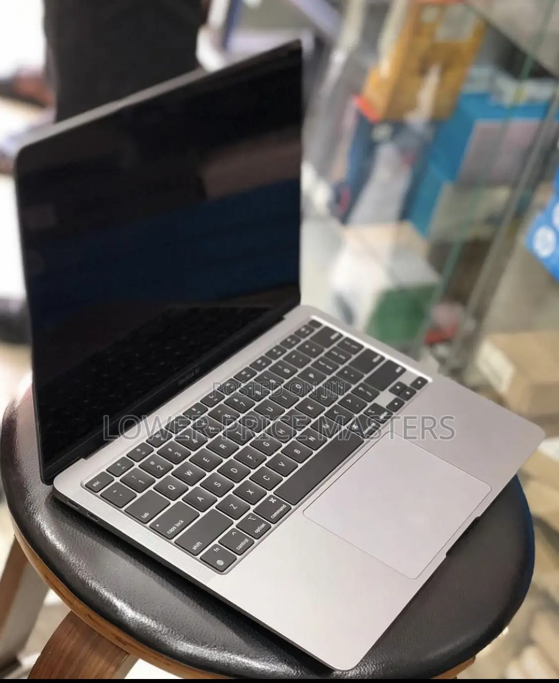 New Laptop Apple MacBook Pro 2017 8GB Intel Core I5 SSD 128GB