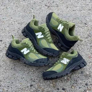 New Balance Sneaker