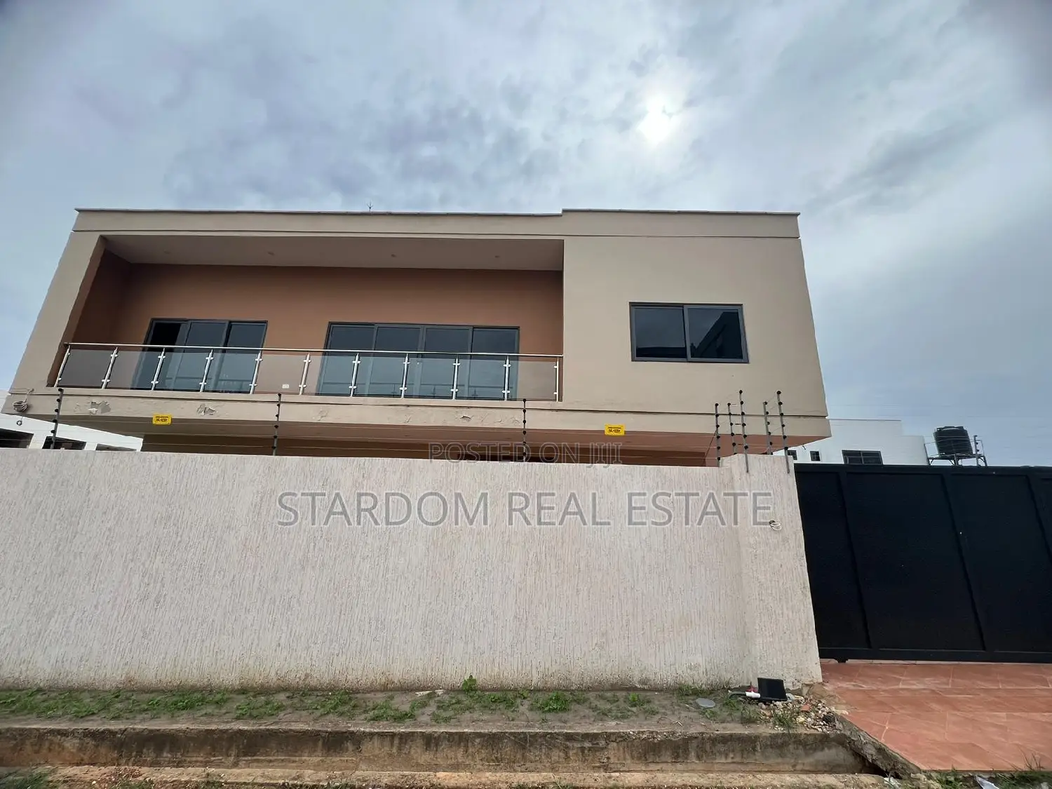 4bdrm Duplex in Tseaddo for rent