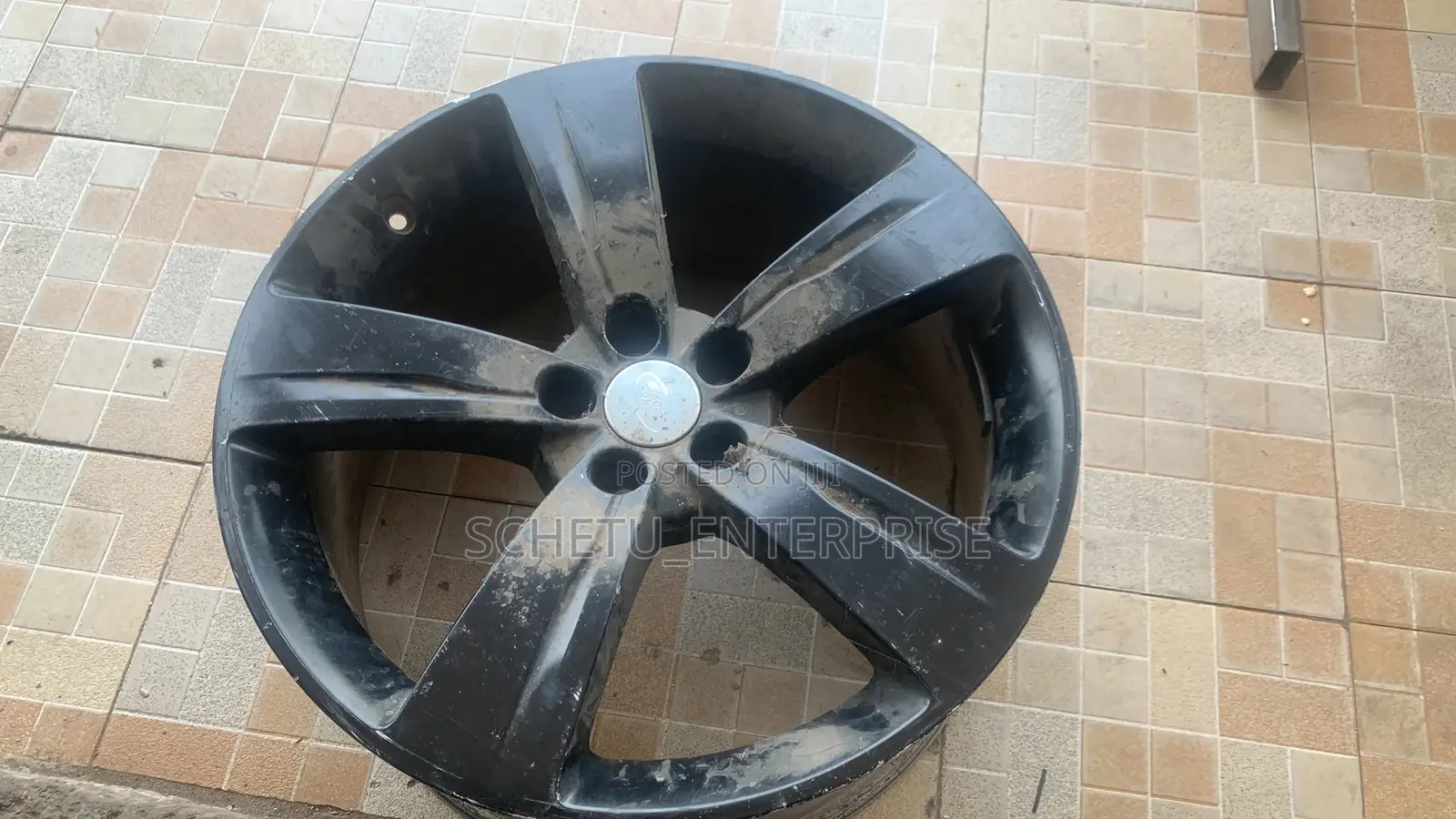 Original Range Rover Rim 19