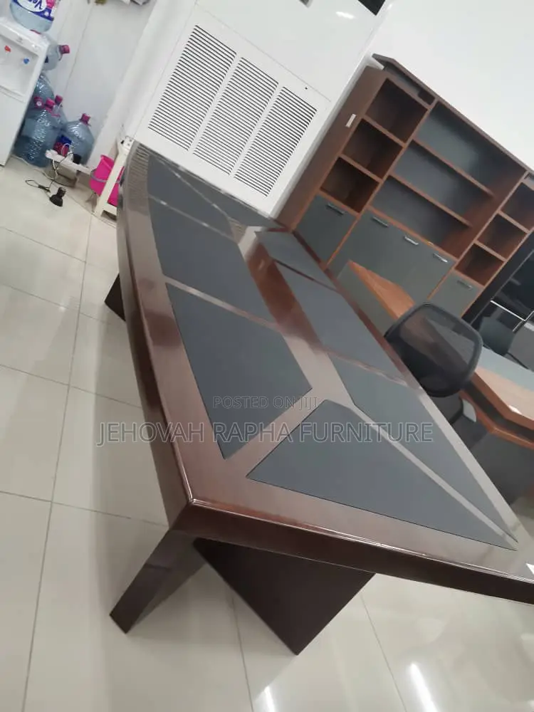 8 Seater Conference Table