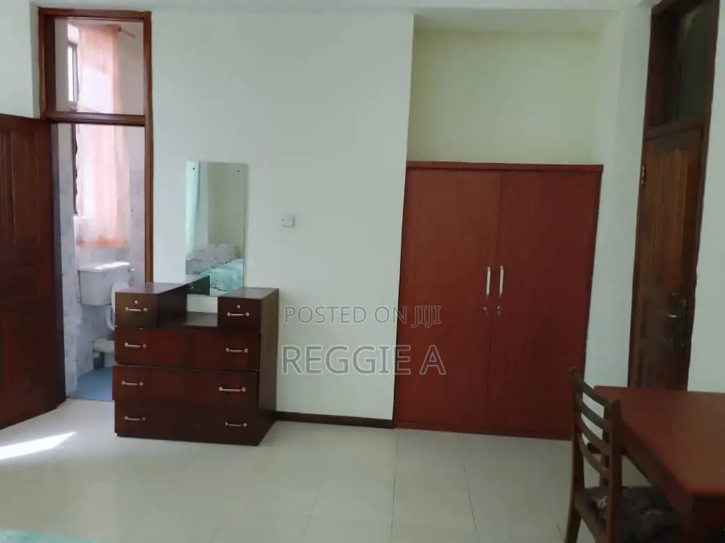 ¢250 a Day 2-Bed Fully Furnished Flat. Short/Long Stay (Ohf)