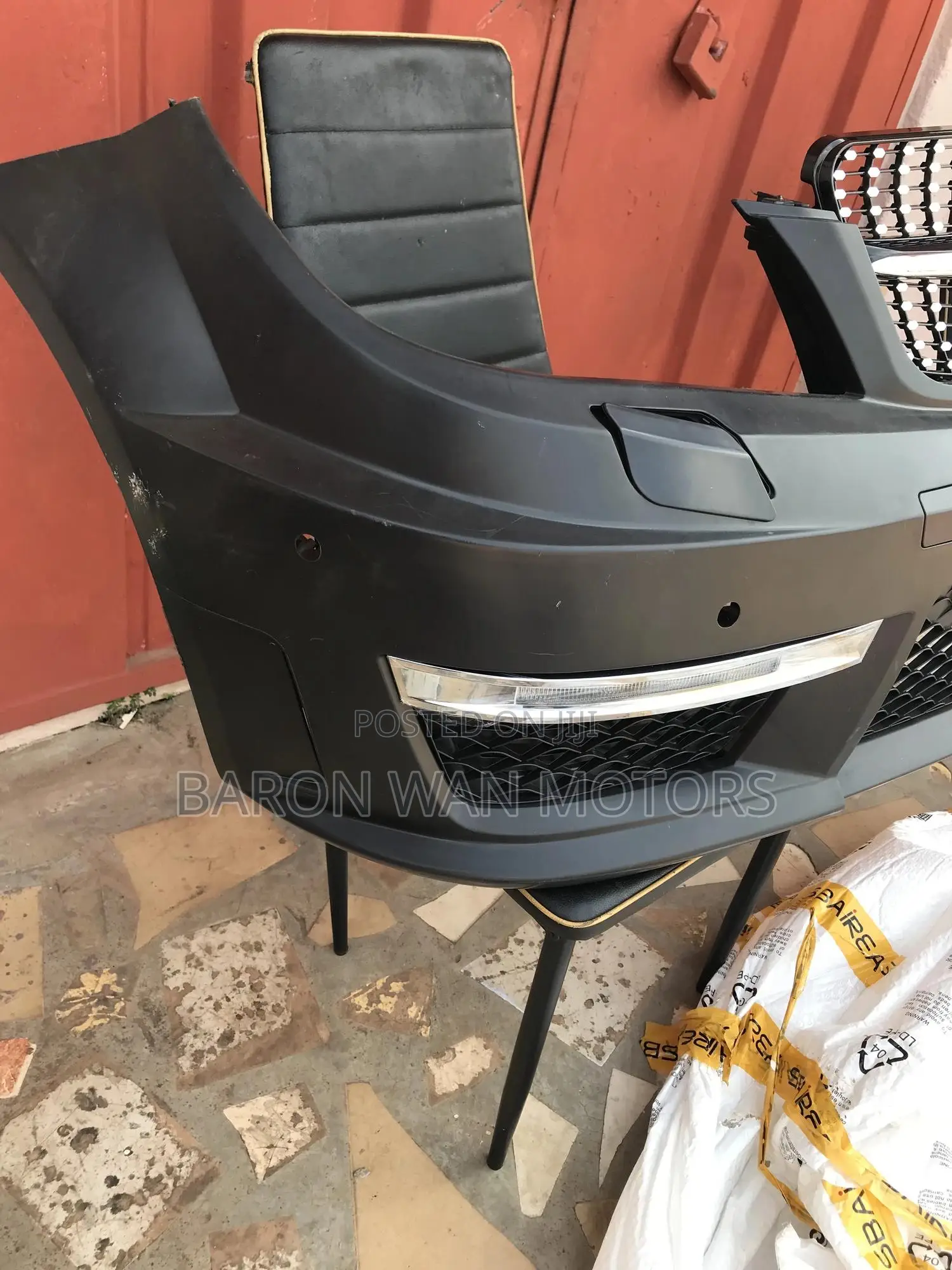 W204 Amg Bumper C63 Available