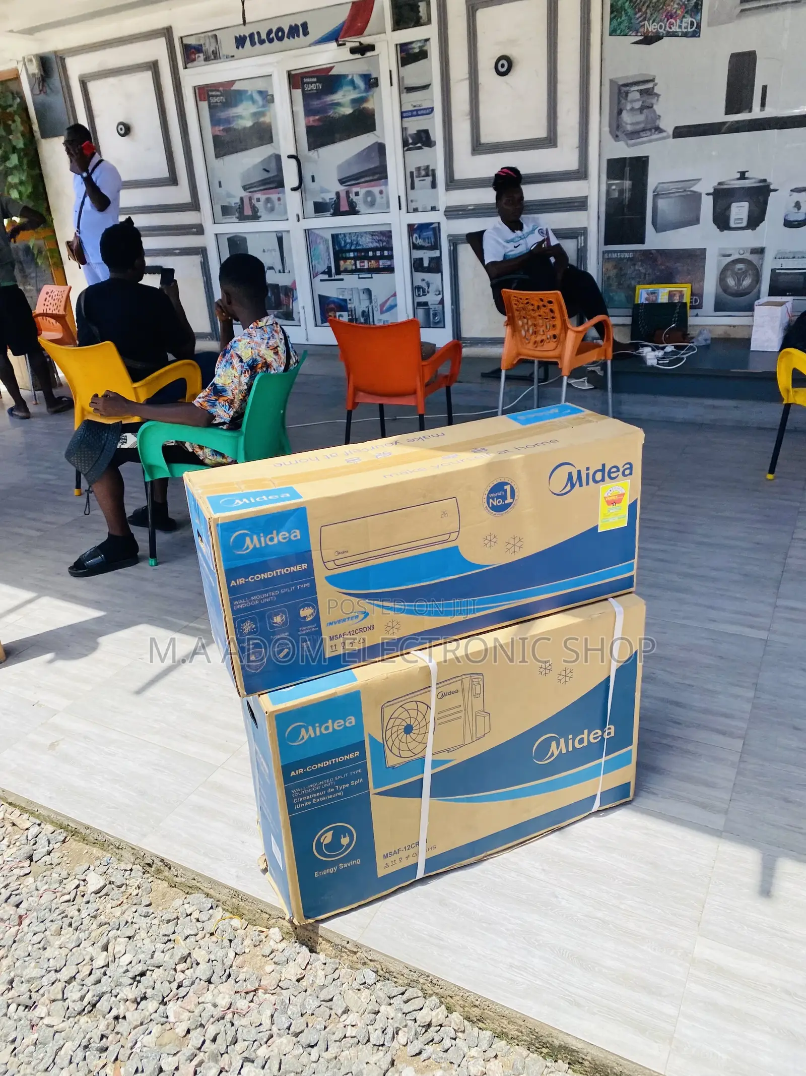 Extremely Chilling Midea 1.5hp Split Type Air Conditioner.